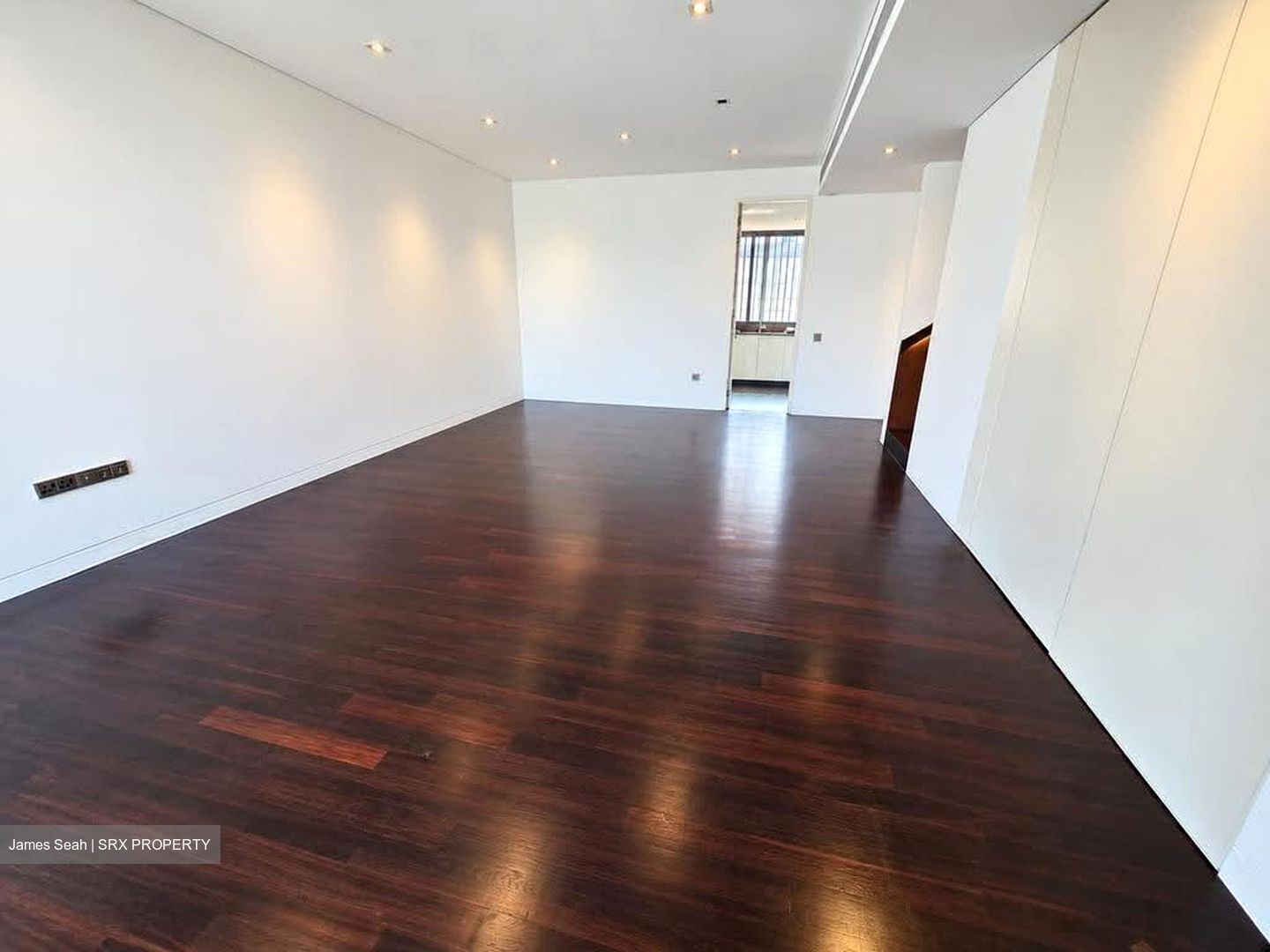 Lloyd Sixtyfive (D9), Apartment #613031561